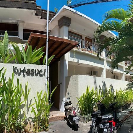 Kuta Suci Guesthouse Екстериор снимка