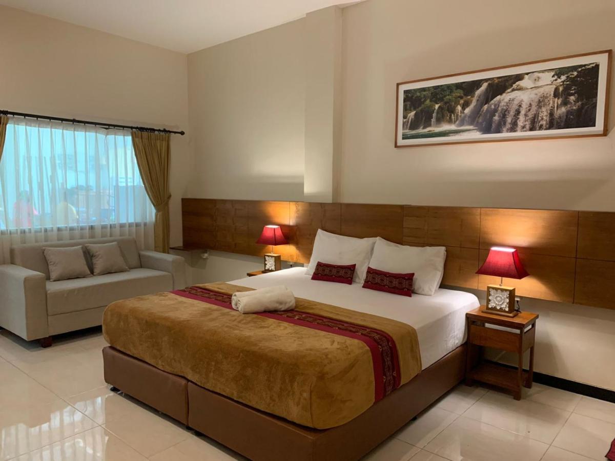 Kuta Suci Guesthouse Екстериор снимка