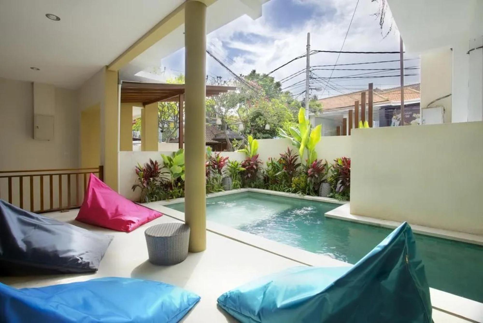 Kuta Suci Guesthouse Екстериор снимка